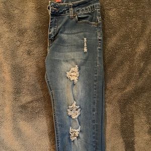 Women’s ankle jeans